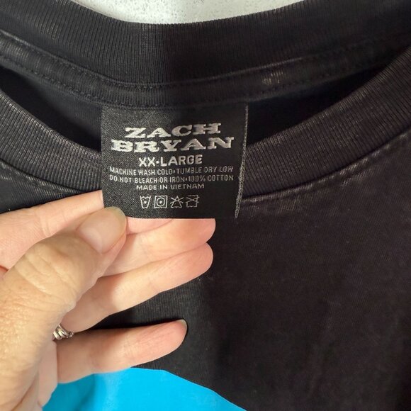 Zach Bryan Short Sleeve T-Shirt Burn Burn Burn Tour Size XXL 2XL Black Acid Wash - Picture 9 of 9